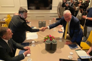 Zelenskyy meets with Kellogg in Rome