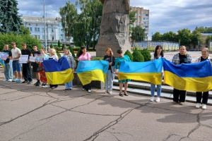 Під Житомирською облрадою пікетували проти реорганізації спортивного ліцею