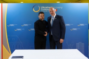 Зеленський обговорив з Премʼєр-міністром Болгарії посилення співпраці у сфері енергетики