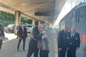 Keith Kellogg arrives in Ukraine on visit