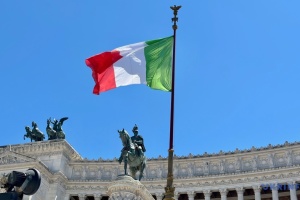 Італія надіслала Україні першу партію допомоги для підтримки енергетики