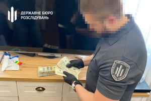 Земля, елітні авто і мільйони в банках: розшукали активи фігурантів справи про фіктивні дрони для ЗСУ