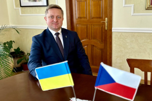 Helicopter funded by Czech activists to be transferred to Ukrainian intelligence