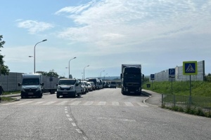 Прикордонники радять уникати перетину кордону у пункті пропуску «Устилуг» через накопичення автомобілів