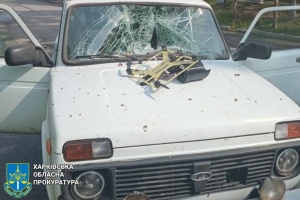 На Харківщині російський дрон атакував авто, поранені троє цивільних