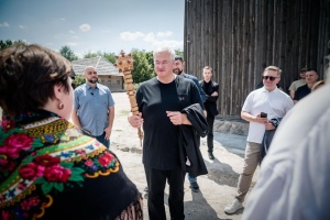 Sybiha, Ukrainian ambassadors visit frontline positions in Zaporizhzhia region