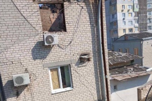 Russian forces strike Kherson, damaging educational facility