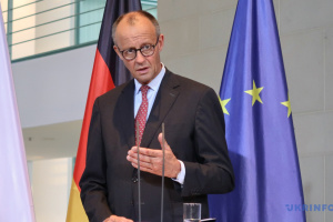 German chancellor says Zelensky should join meeting between Trump and Putin