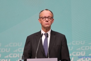 Європа знову стала місцем, де живуть мільйони біженців - Мерц