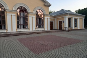 Russian strike damages philharmonic hall in Kropyvnytskyi