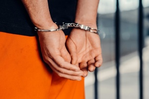 Суд відправив за ґрати жителя Львівщини, який погрожував журналісту