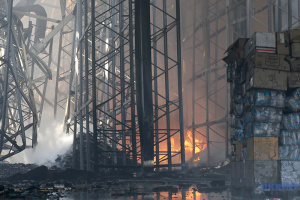 Russian strike on Kharkiv suburbs leaves eight injured, one dead