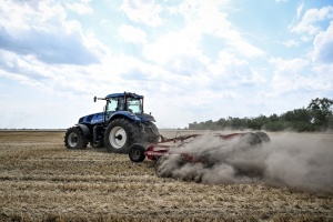 Аграрії Вінниччини завершили збирання озимого ячменю та гороху
