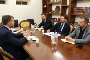 Le ministre ukrainien de la Culture et des Communications stratégiques s’est entretenu avec le secrétaire général de la Communauté des démocraties