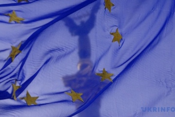 L’UE envisage la création d’un fonds de 100 milliards d’euros pour soutenir l’Ukraine