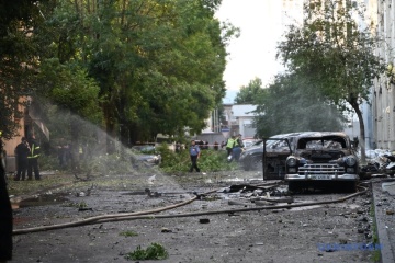 Tscherniwzi, Lwiw, Luzk, Charkiw unter russischem kombiniertem Angriff: Tote und Verletzte, Zerstörung