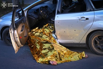 Two dead and several injured in Chernivtsi as result of Russian attack