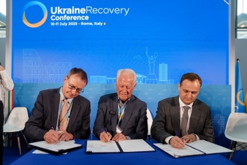 Ukraine signs memorandum on affordable housing development at URC2025