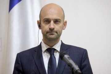 Französischer Außenminister begrüßt Trumps Ultimatum an Putin und fordert schärfere Sanktionen