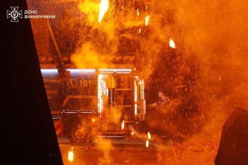 Внаслідок російського обстрілу Вінниці виникла пожежа на промисловому підприємстві