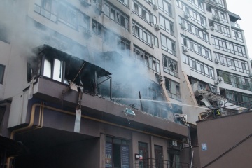 Kombinierter Angriff auf Kyjiw: Ein Todesopfer, Zahl der  Betroffenen steigt auf sieben