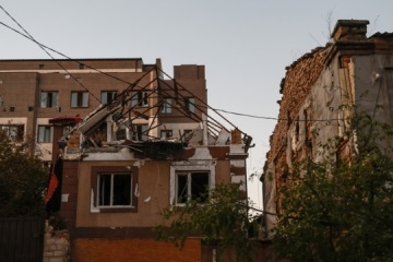 Guerre en Ukraine : Un mort et sept blessés dans des bombardements russes sur la région de Kherson 