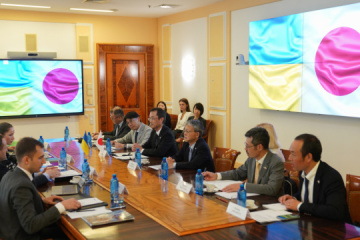 Kuleba aborda con el Embajador de Japón la extensión del Programa de Recuperación de Emergencia hasta 2027