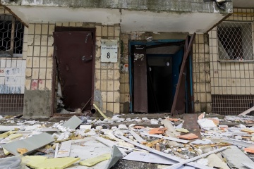 Le bilan de la frappe aérienne massive russe sur Kyiv s'alourdit à huit morts, dont un enfant, et 88 blessés