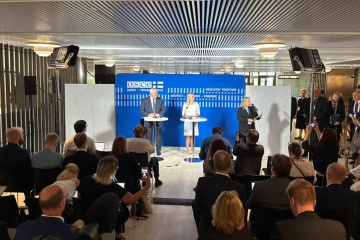 Le chef de la diplomatie ukrainienne réaffirme l’engagement de l’Ukraine dans la lutte contre la corruption lors d’un échange avec son homologue finlandaise