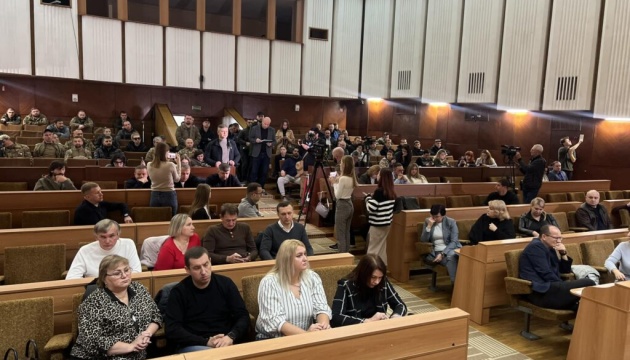 У Франківську вимагають від депутатів відкликати звернення до ВР щодо заборони абортів