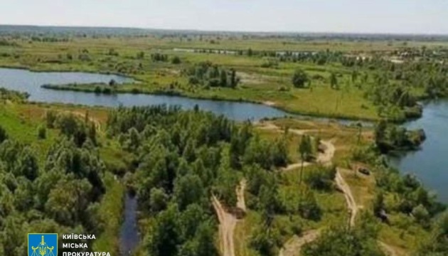 Суд зобов’язав знести 26 незаконних будиночків на території заказника «Деснянські луки» у Києві