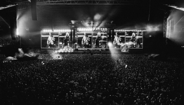 Гурт Oasis зіграв свій перший за 16 років концерт після возз’єднання Гурт Oasis зіграв свій перший за 16 років концерт після возз’єднання