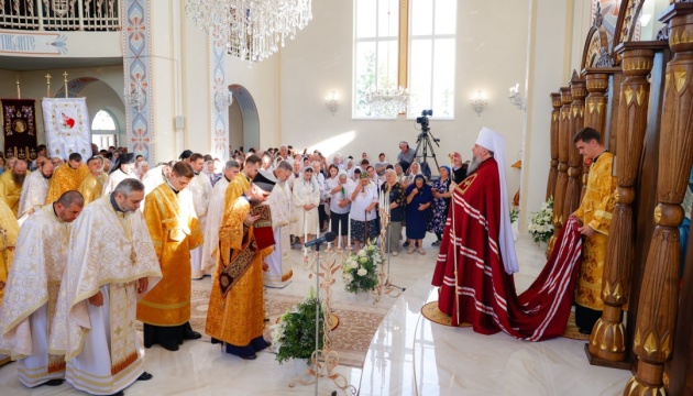 Епіфаній освятив новозбудований храм у селі на Прикарпатті Епіфаній освятив новозбудований храм у селі на Прикарпатті