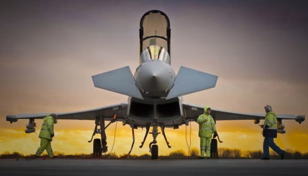 Британія призупинила виробництво винищувачів Eurofighter Typhoon - FT Британія призупинила виробництво винищувачів Eurofighter Typhoon - FT
