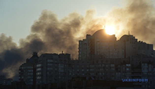 Consecuencias del ataque ruso con drones se registran en tres distritos de la capital 