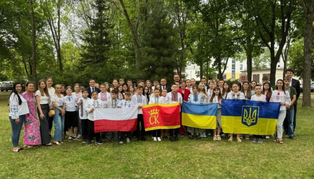 Посол у Польщі завітав до українських дітей у місті Кєльце