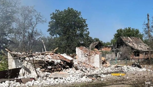 Guerre en Ukraine : Huit civils tués et trois blessés dans des attaques russes sur la région de Donetsk Guerre en Ukraine : Huit civils tués et trois blessés dans des attaques russes sur la région de Donetsk
