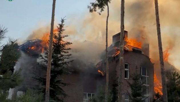 На Харківщині внаслідок російських обстрілів постраждали двоє людей На Харківщині внаслідок російських обстрілів постраждали двоє людей