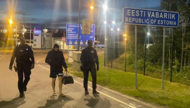 Естонія депортувала ще одного росіянина, який контактував зі спецслужбами РФ