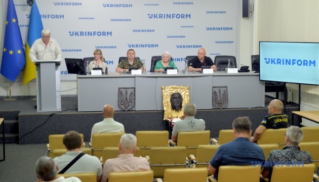 Презентація творів з «попелу війни»: як культурні проєкти допомагають українцям Презентація творів з «попелу війни»: як культурні проєкти допомагають українцям