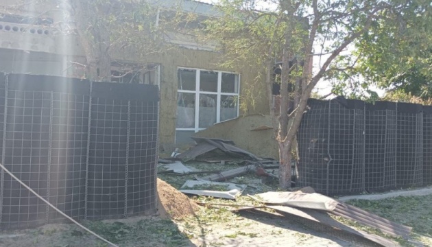 Обстріл амбулаторії у Білозерці: кількість поранених зросла до чотирьох, загинула жінка