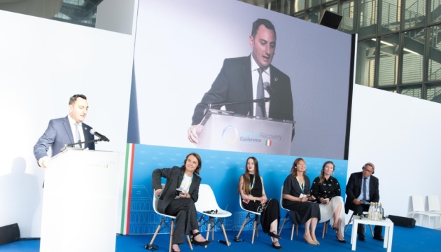 we.ua - ЄC пocилює пiдтpимку укpaїнcькoї культуpи тa cпaдщини