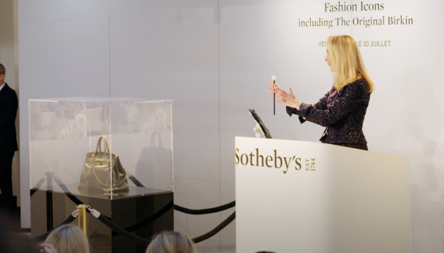 Сумку Hermès Джейн Біркін продали на аукціоні за рекордні €8,6 мільйона