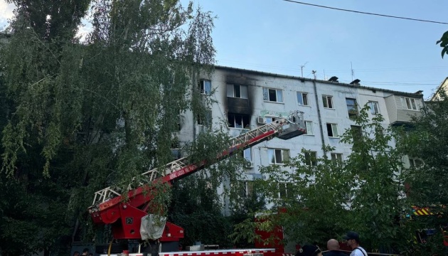 У Запоріжжі горіла багатоповерхівка, десятеро постраждалих, серед яких троє дітей У Запоріжжі горіла багатоповерхівка, десятеро постраждалих, серед яких троє дітей