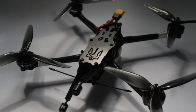 Arranca en Lituania la campaña Dronatonas de Blue/Yellow para recaudar fondos para drones para Ucrania Arranca en Lituania la campaña Dronatonas de Blue/Yellow para recaudar fondos para drones para Ucrania