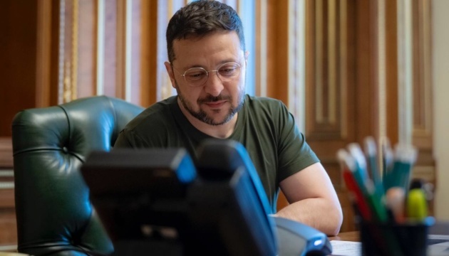 White House confirms Trump and Zelensky discussed possible strikes on Moscow White House confirms Trump and Zelensky discussed possible strikes on Moscow