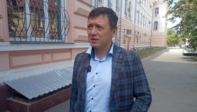 Розкрадання на фортифікаціях: адвокат каже, що головного підозрюваного не допитували жодного разу Розкрадання на фортифікаціях: адвокат каже, що головного підозрюваного не допитували жодного разу