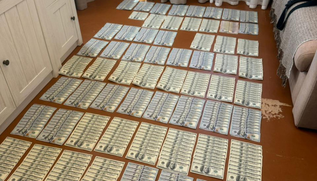 ДБР викрило посадовця ВЛК та медсестру, які підробляли документи для ухилянтів ДБР викрило посадовця ВЛК та медсестру, які підробляли документи для ухилянтів