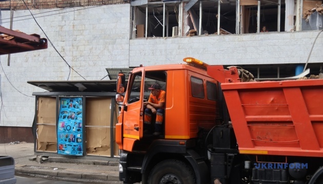 Масована атака РФ: у Києві вже дев'ять постраждалих, одна людина загинула