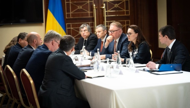 Військова допомога, спільне виробництво зброї та відбудова: Свириденко провела зустріч із Барро Військова допомога, спільне виробництво зброї та відбудова: Свириденко провела зустріч із Барро